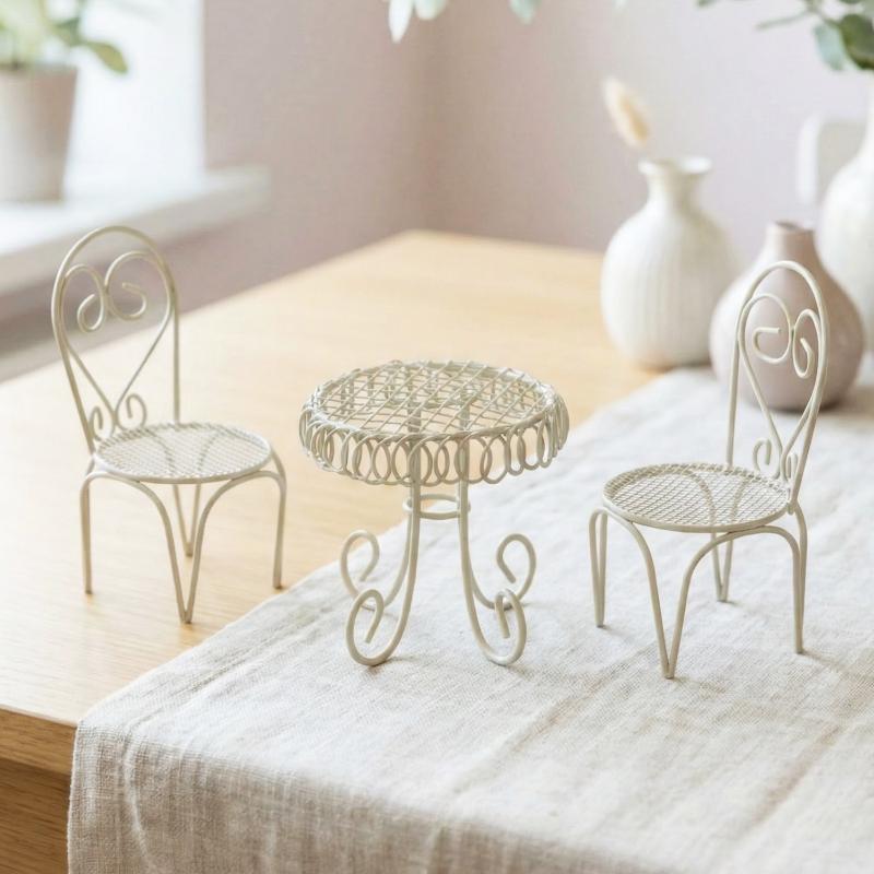 Bistro Table Set - 1/3 個ドールハウスガーデンディスプレイオーナメント小道具アクセサリーミニチュアテーブルチェアモデル小さな家の装飾鉄製家具